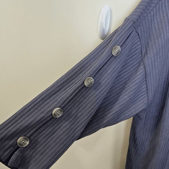 LOFT Ribbed Knit Soft Long Sleeve Pullover Button Sleeve Light Sweatshirt NWT Wo - Picture 3 of 4